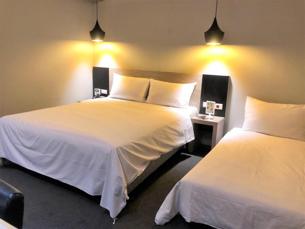 Kiwi Express Hotel - Jiuru Rd Kaohsiung Luaran gambar