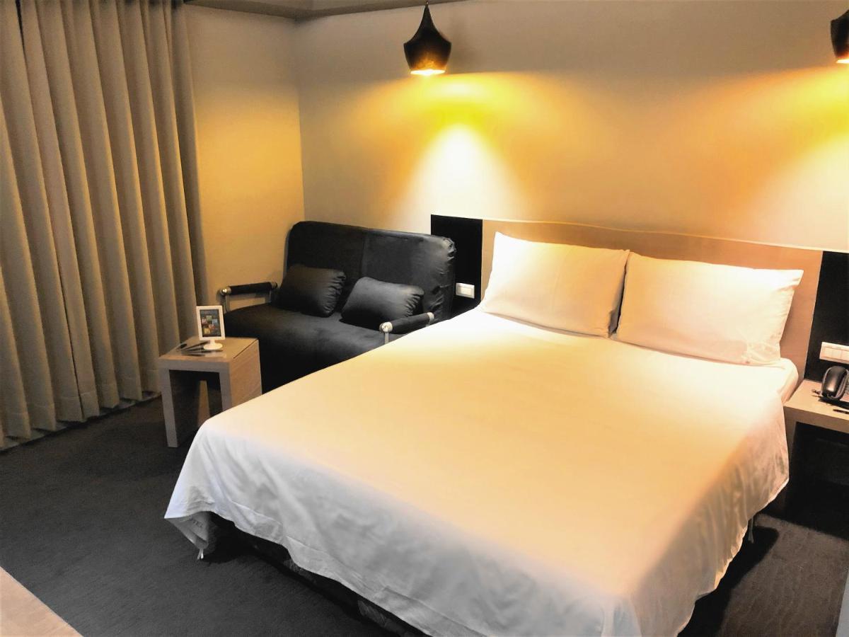 Kiwi Express Hotel - Jiuru Rd Kaohsiung Luaran gambar