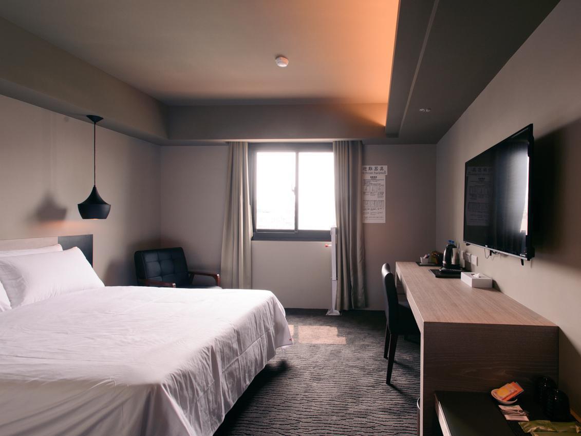 Kiwi Express Hotel - Jiuru Rd Kaohsiung Luaran gambar