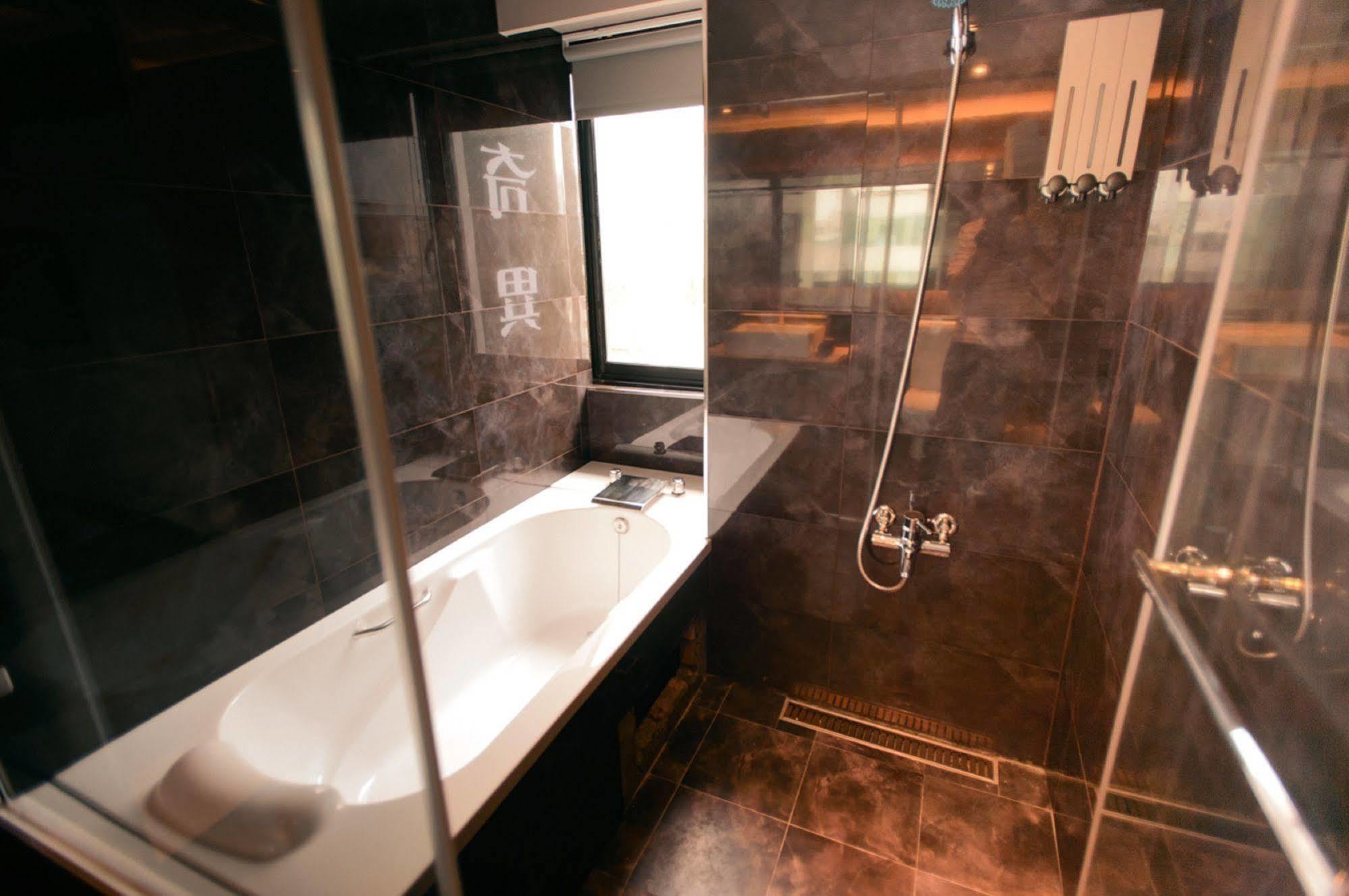 Kiwi Express Hotel - Jiuru Rd Kaohsiung Luaran gambar